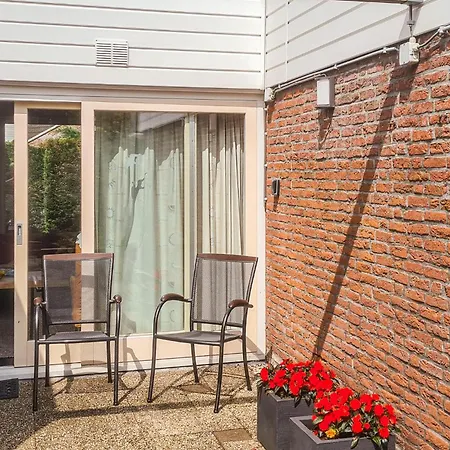 3 Bedroom Cozy In 펜션 *