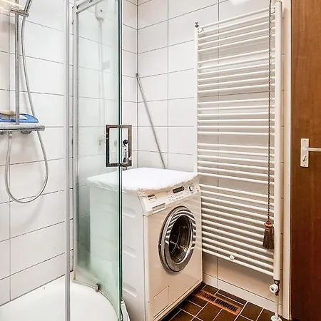 3 Bedroom Cozy In